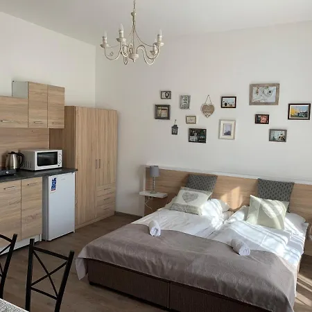 Relax Apartmanhaz Балатональмади