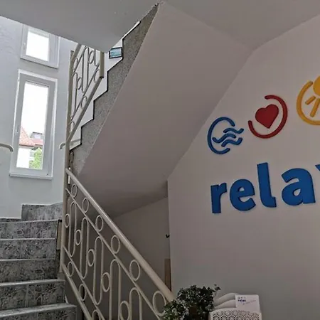Guest house Relax Apartmanhaz Balatonalmadi