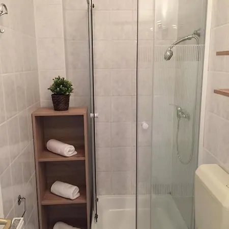 Relax Apartmanhaz Гостевой дом Балатональмади