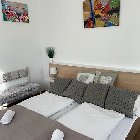 Гостевой дом Relax Apartmanhaz *