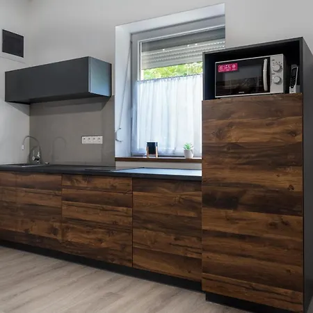 Guest house Relax Apartmanhaz *